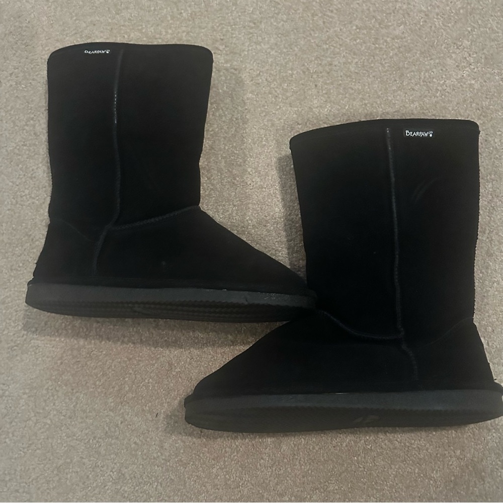 Brand new BearPaw size 8 Black Winter Boots
